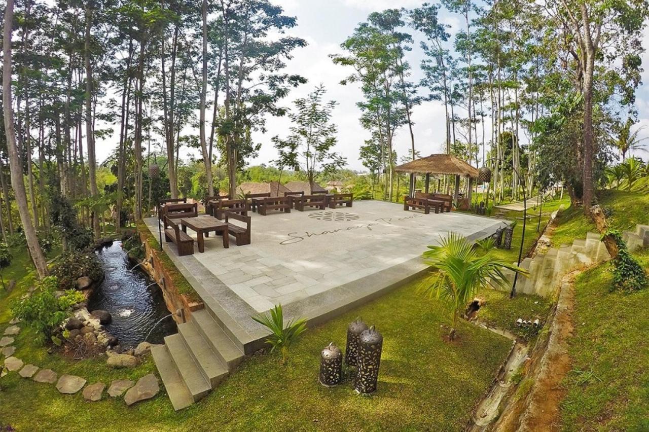 Shanaya Resort Malang Extérieur photo